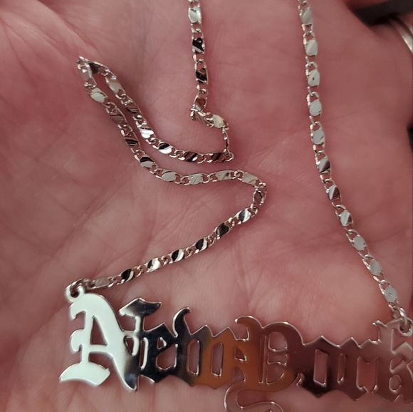 NEW NWT New York Script Silvertone Necklace, Old English Typeface - Picture 6 of 6